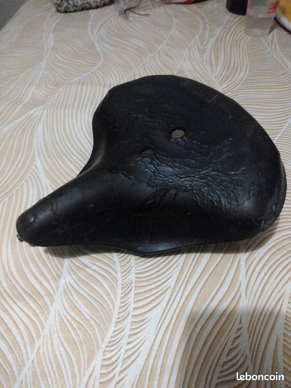 Ancienne selle vélo cuir Croupon spécial marron Pryma 1 vélo ville vintage
