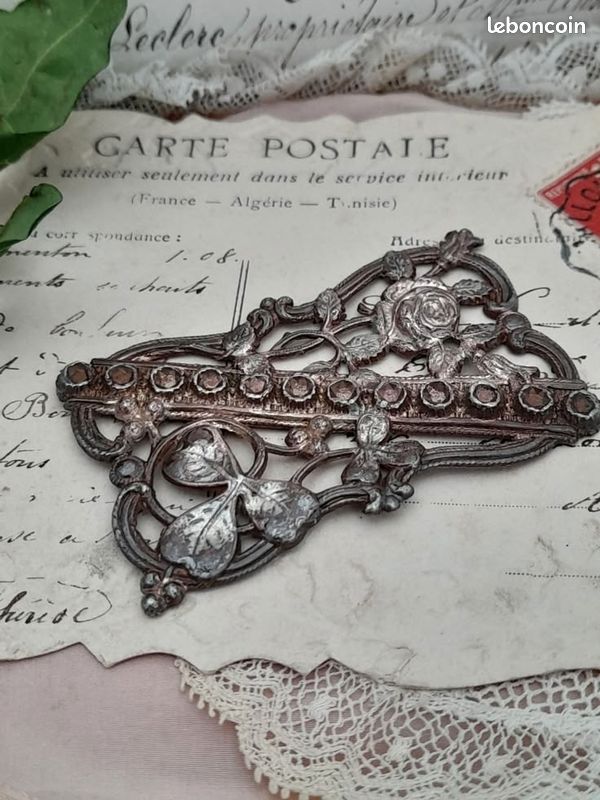 BROCHE ART DECO ancienne DUO de FLEURS laiton