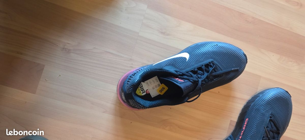 Nike air max peinture 42,5 (image 5)
