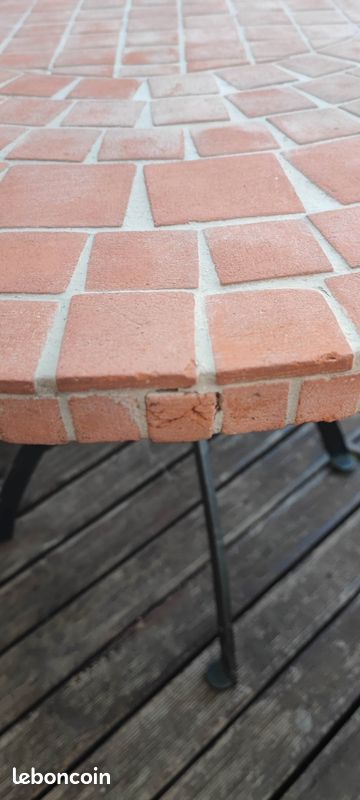 Table pierre de lave (image 5)