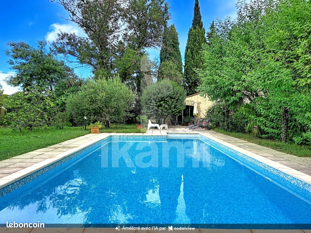 Maison 10 pièces 248 m² · à Bagnols-sur-Cèze · 248 m² · 429 000 €