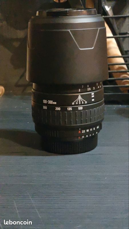 Objectif Sigma 100-300mm f/4.5-6.7 DL (image 2)