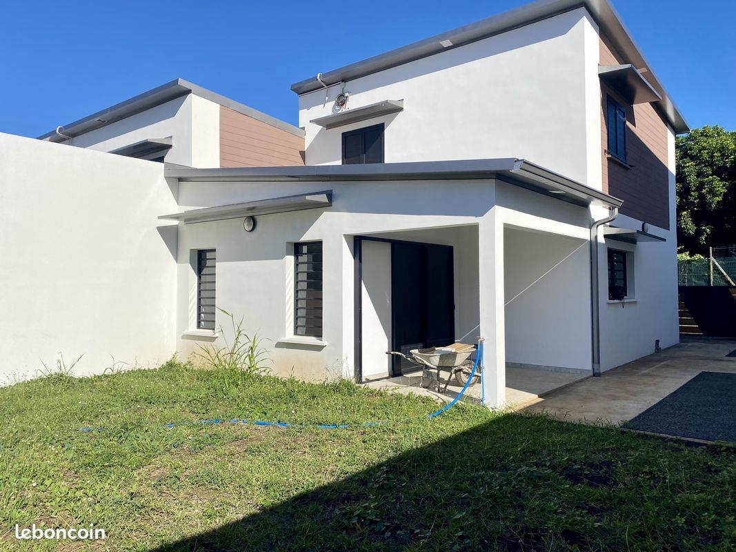 Maison 4 pièces 87 m² · à Saint-Louis · 87 m² · 1 116 €