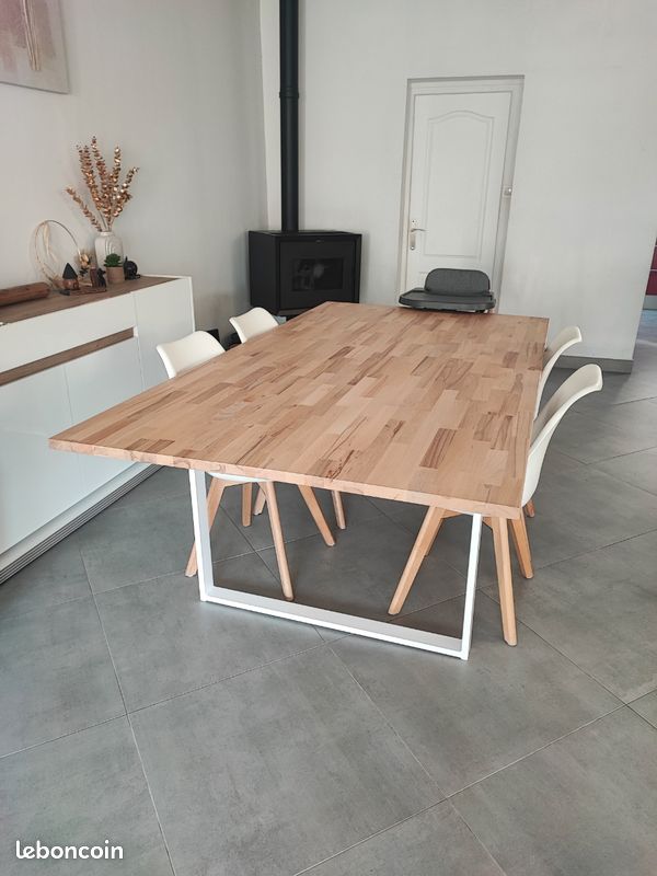 Table à manger en bois (hêtre) 2m x 1,10m (image 1)