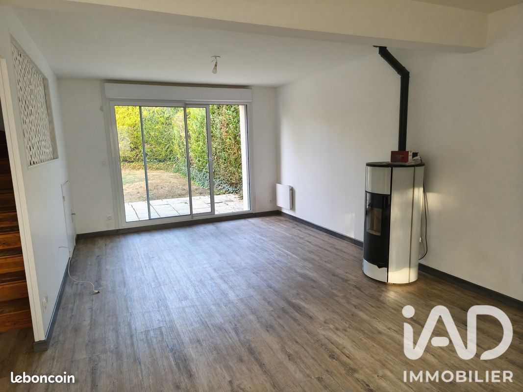 Maison 5 pièces 111 m² · à La Neuville-au-Temple · 111 m² · 179 500 €