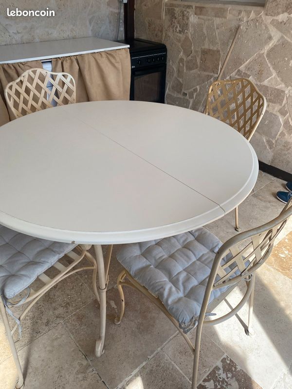 Table ronde plus cinq chaises, fer forgé (image 4)