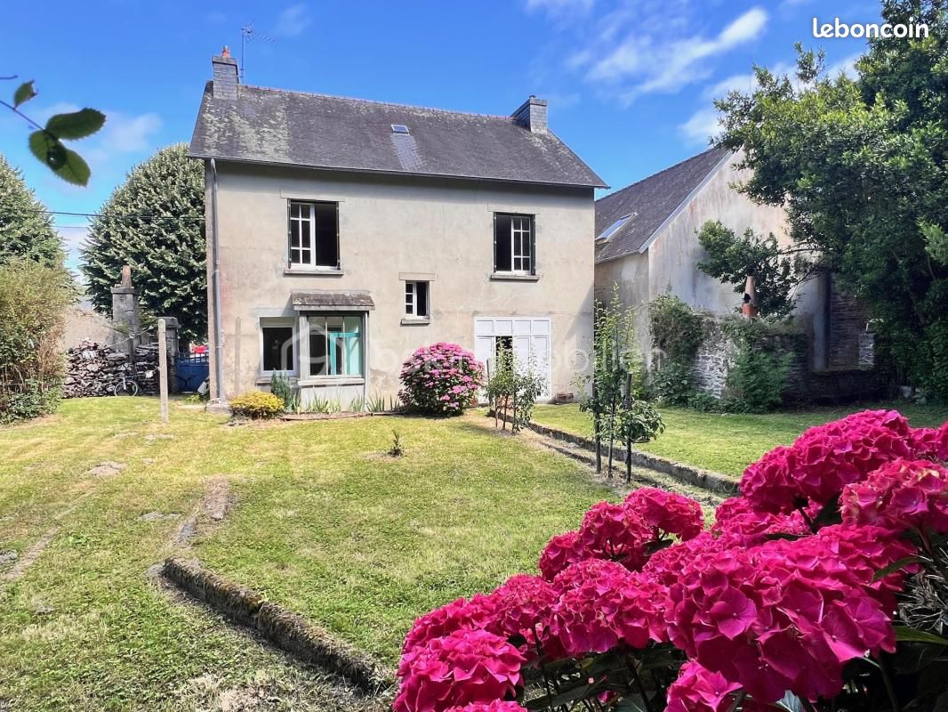 Maison 5 pièces 103 m² · à Châteaulin · 103 m² · 98 000 €