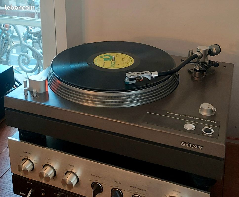 Révisée ✅️- Platine vinyle Sony PS-6750 de 1975 – Haut de gamme vintage – Bras en carbone (image 6)
