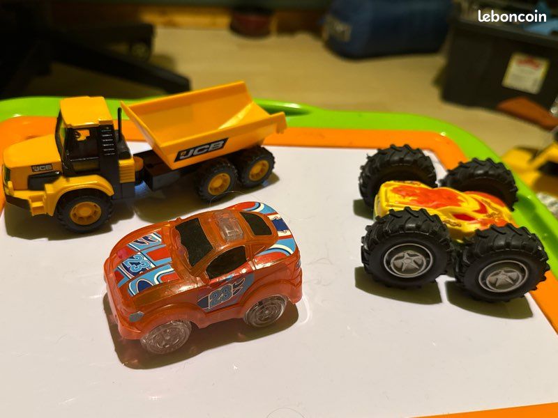 Lot de voitures (image 5)