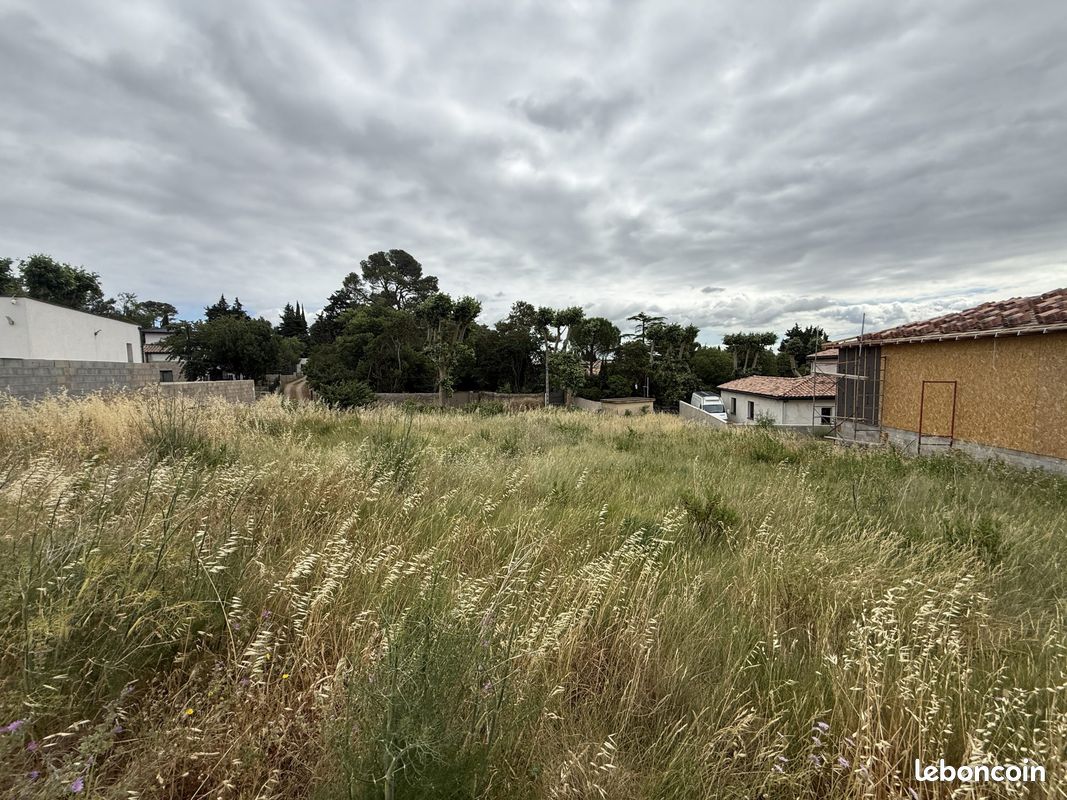Terrain 825 m² · à Trèbes · 825 m² · 85 000 €