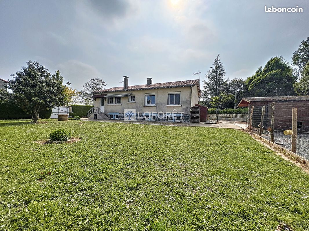 Pavillon 5 pièces 110 m² - Vernoux-en-Gâtine 79240 (image principale 18)