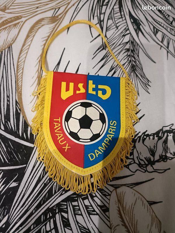 Fanion De Voiture En Tissu Paderborn - Football Allemand - État Neuf