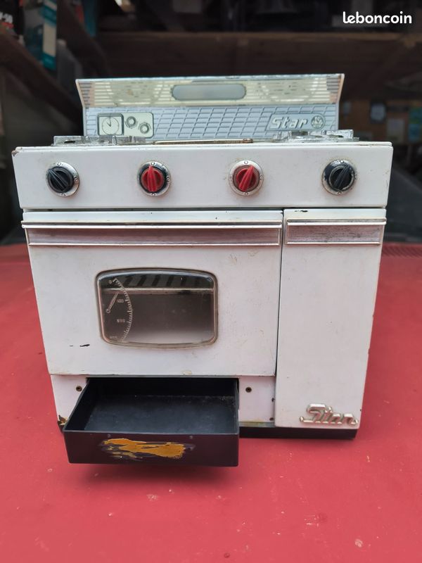 Cuisinière Jouet Ancienne - Bois Et Métal - Gazinière Avec Dinette