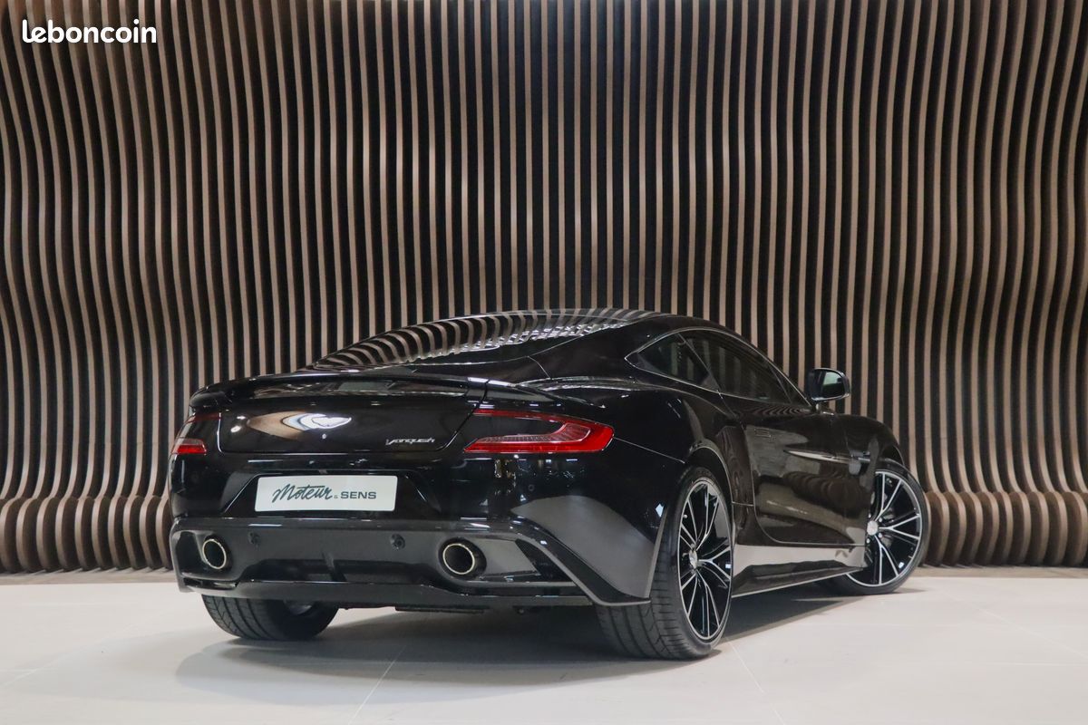 Aston Martin Vanquish Touchtronic II - Onyx Black - Bang & Olufsen - Volant One77 - Carbone - 2+2 (image 2)
