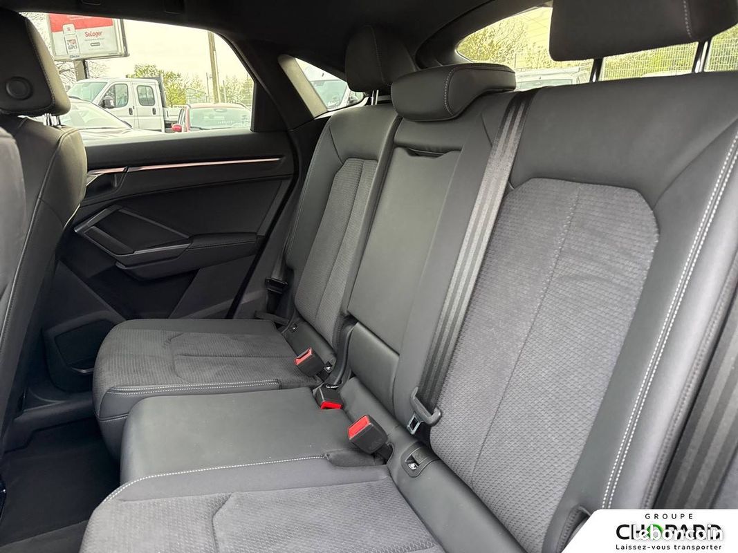 AUDI Q3 Sportback 35 TFSI 150 ch S tronic 7 S line (image 11)
