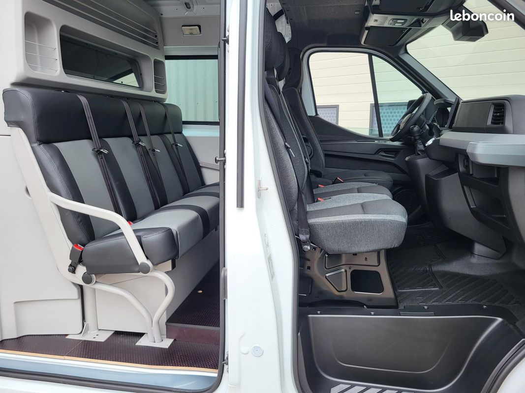 RENAULT MASTER L3H2 FOURGON 2.0Blue DCI 150 ADVANCE CABINE APPROFONDIE FIXE 07 PLACES NEUF avec HABILLAGE BOIS COMPLET + CAMÉRA + RADARS + PNEUS 4 SAISONS + ROUE DE SECOURS ( Prix de Vente 36 990 HT ) (image 3)