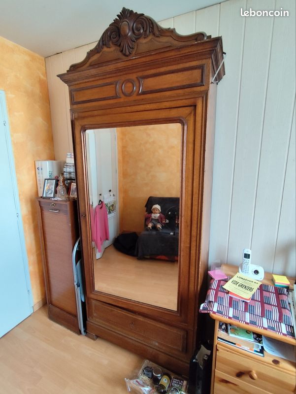 Armoire de 1946 (image 1)