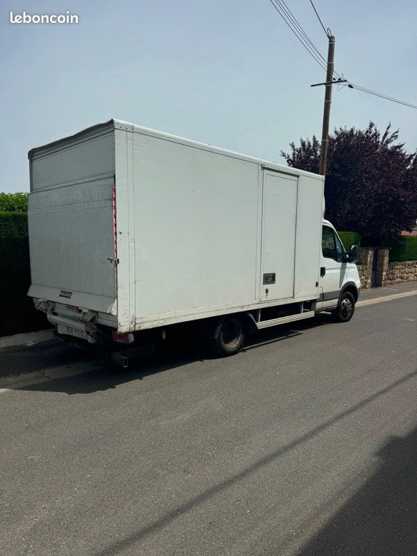 Vends ou échange camion Iveco 20 m3 (image 2)