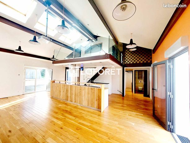 Loft 5 pièces 122 m²