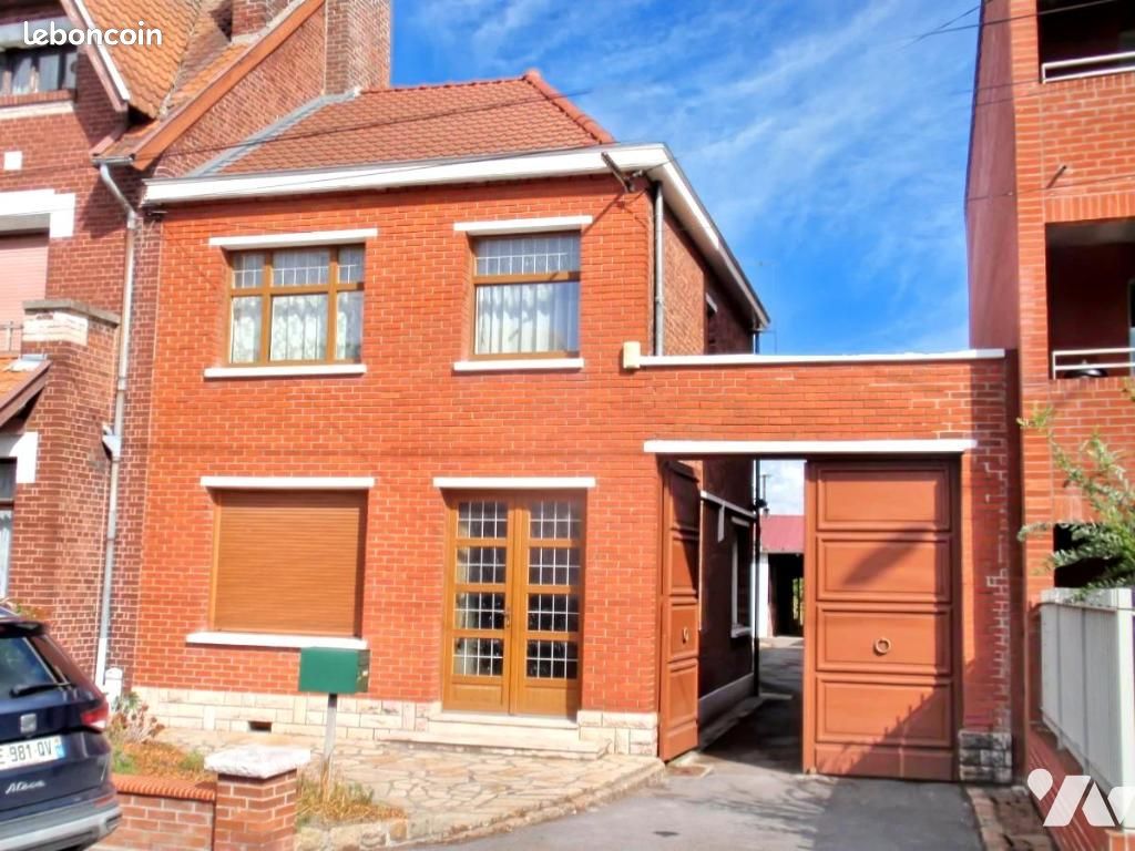 Maison 9 pièces 102 m² · à Bauvin · 102 m² · 227 970 €