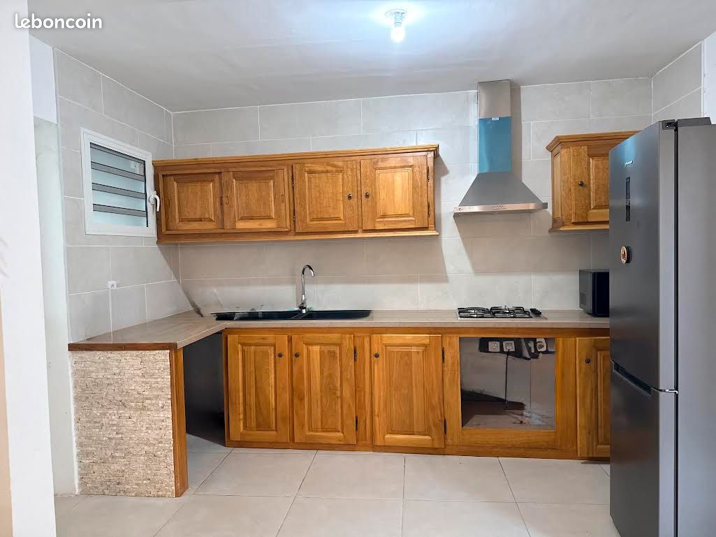 Maison 4 pièces 100 m² · à Saint-André · 100 m² · 1 300 €/mois