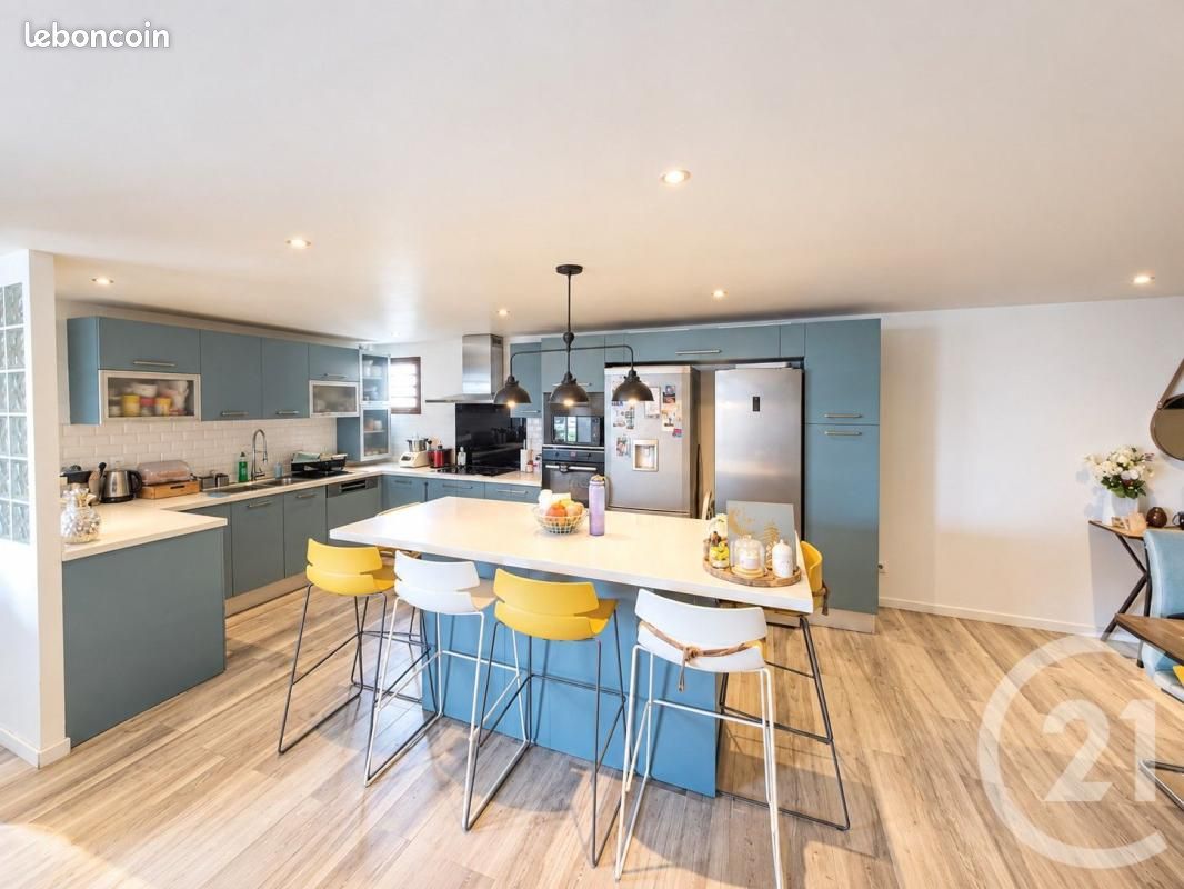 Appartement 4 pièces 104 m² · à Saint-Denis · 104 m² · 315 000 €