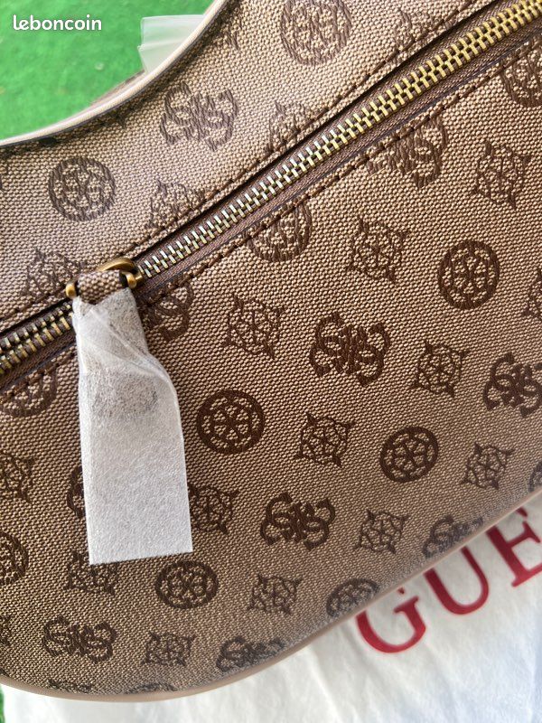 Vend Sac guess neuf (image 3)