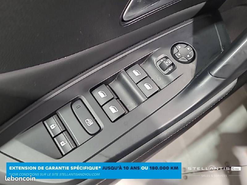 Peugeot 408 PureTech 130 ch S&S EAT8 Allure Pack (image 20)