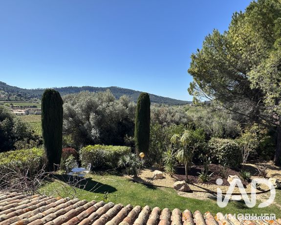 Propriété 6 pièces 230 m²