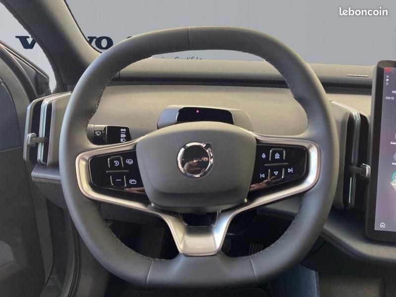 Volvo EX30 Single Extended Range 272ch Plus (image 21)