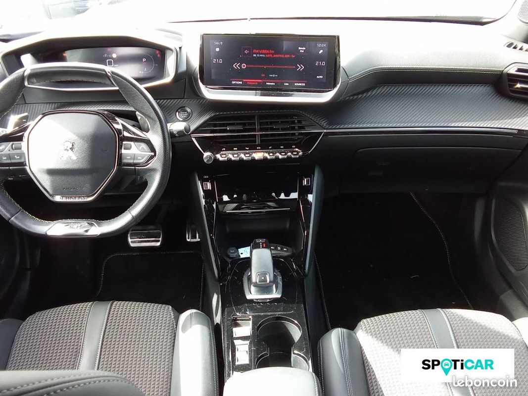 PEUGEOT 2008 BlueHDi 130 S&S EAT8 GT Line (image 6)