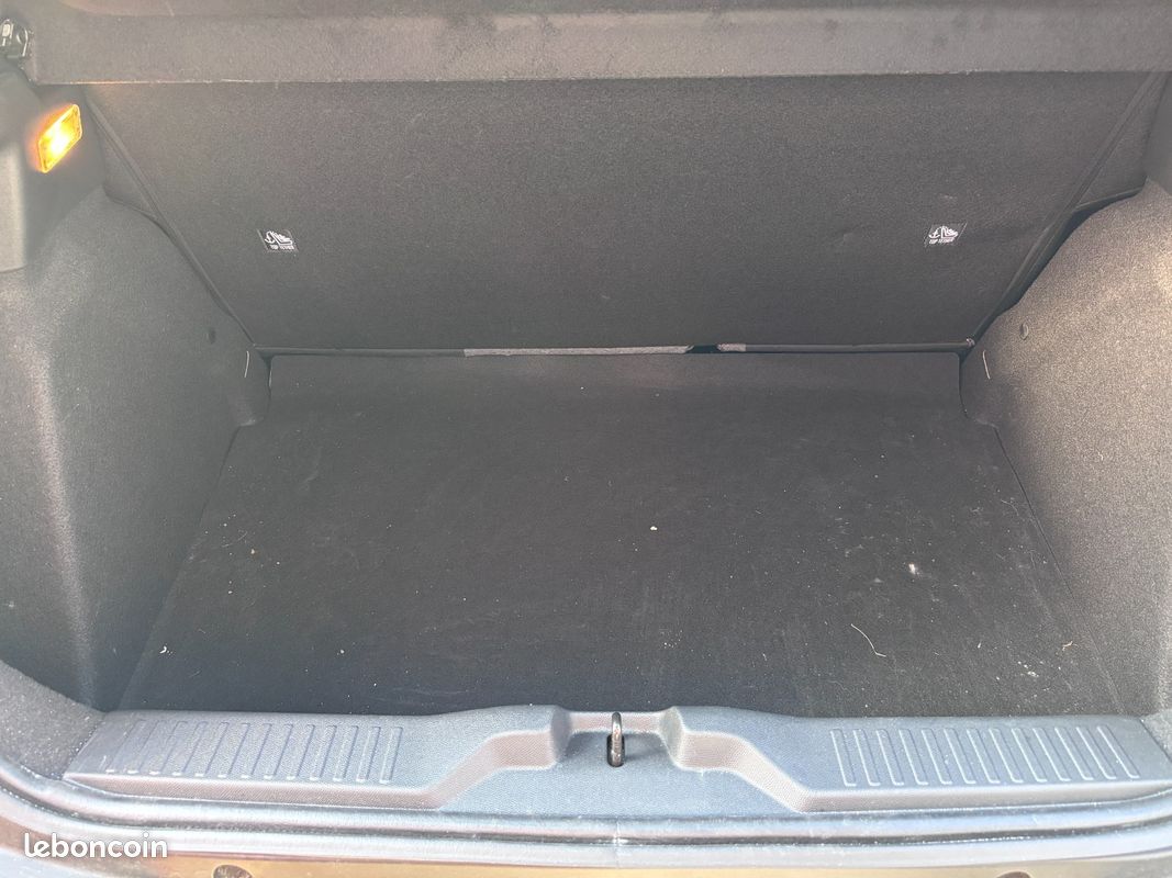 CITROEN C3 100 ch BVM5 YOU (image 16)