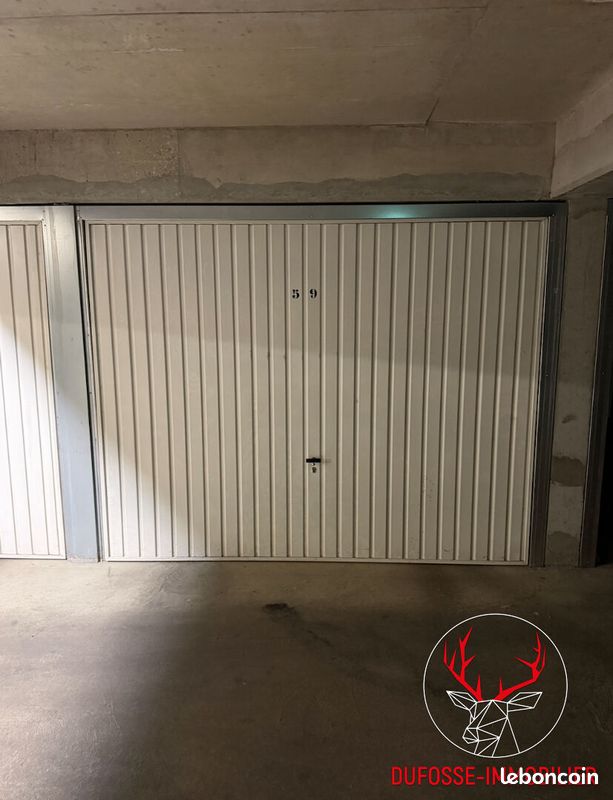 Parking 15 m² · à Bourgoin-Jallieu · 15 m² · 18 000 €