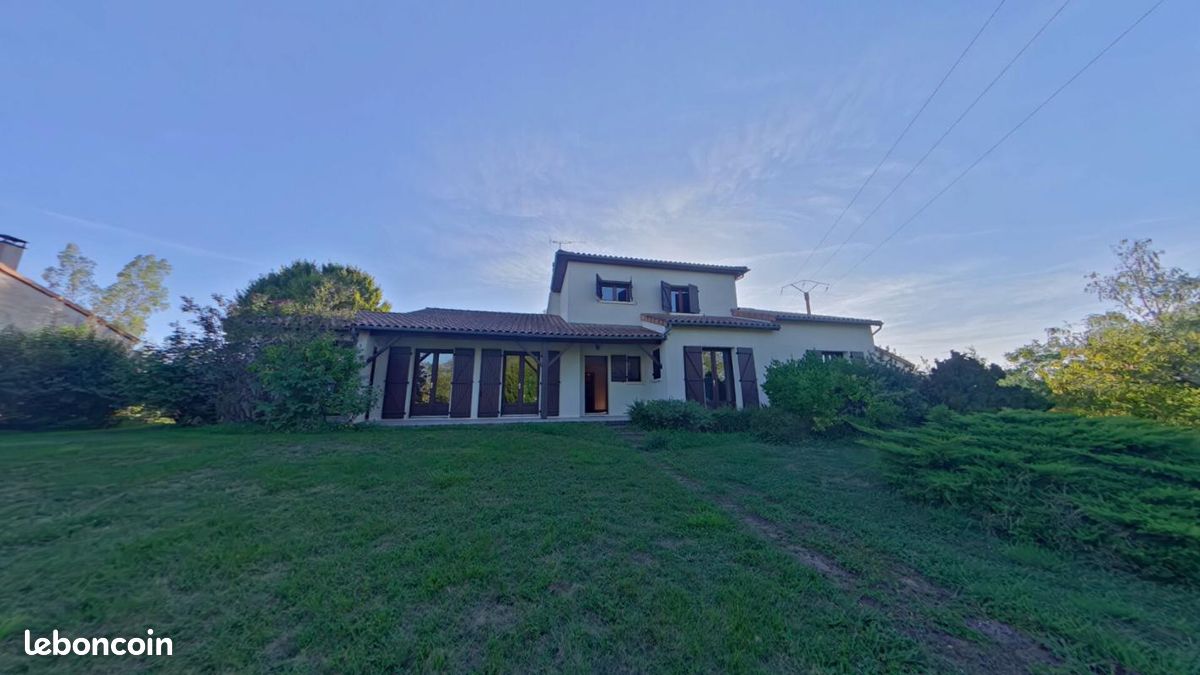 Maison 7 pièces 180 m² · à Saint-Benoît · 180 m² · 397 000 €