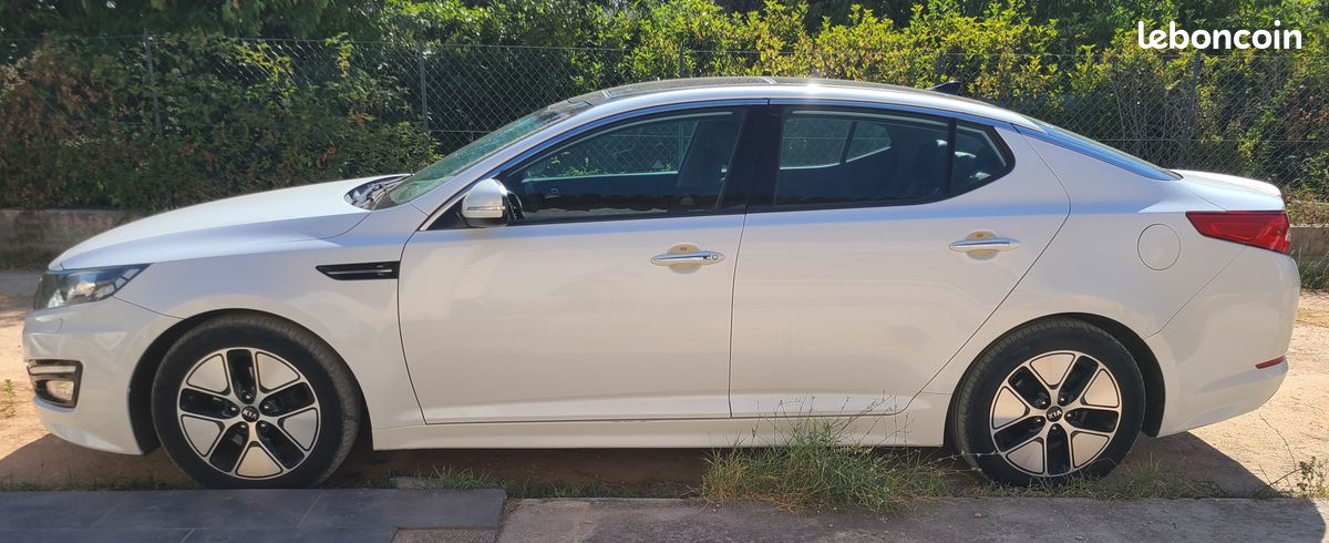 Kia Optima Hybride (image 1)