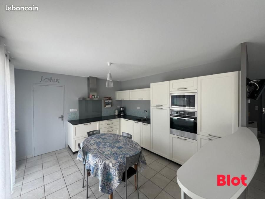 Maison 6 pièces 124 m² · à Torcé · 124 m² · 270 400 €