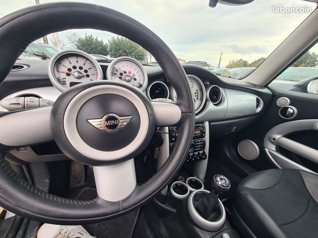 MINI MINI 1.6i - 115 Cooper (image 14)