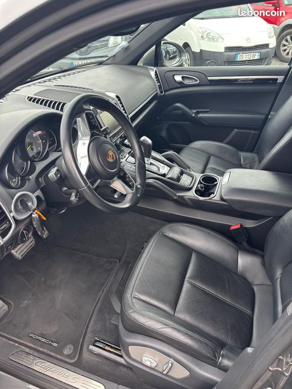 PORSCHE CAYENNE S E-HYBRID 3.0 V6 AWD 333/416 cv Tiptronic A (image 3)