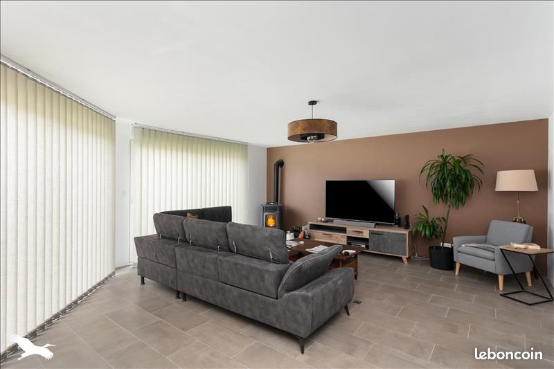 Maison 5 pièces 120 m² · à Ploudalmézeau · 120 m² · 379 800 €