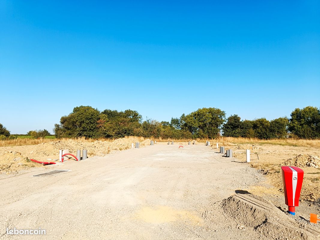 Terrains viabilisés · à Vendrennes · 40 000 €