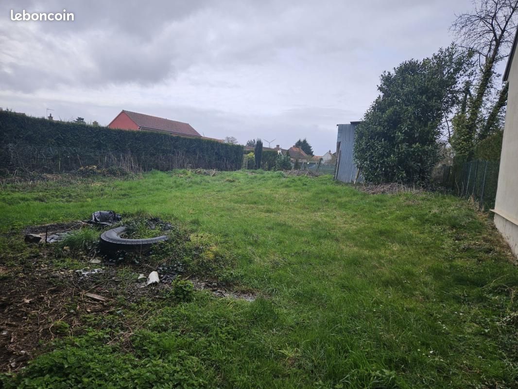Terrain 630 m² Oresmaux · 87 500 €