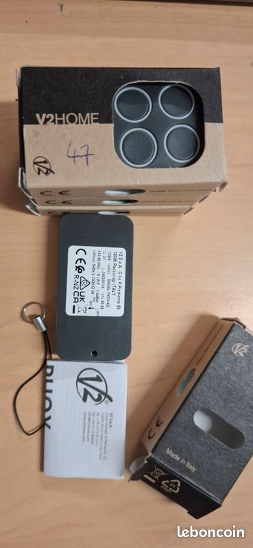Lot de 4 Telecommandes portail neuves (image 2)