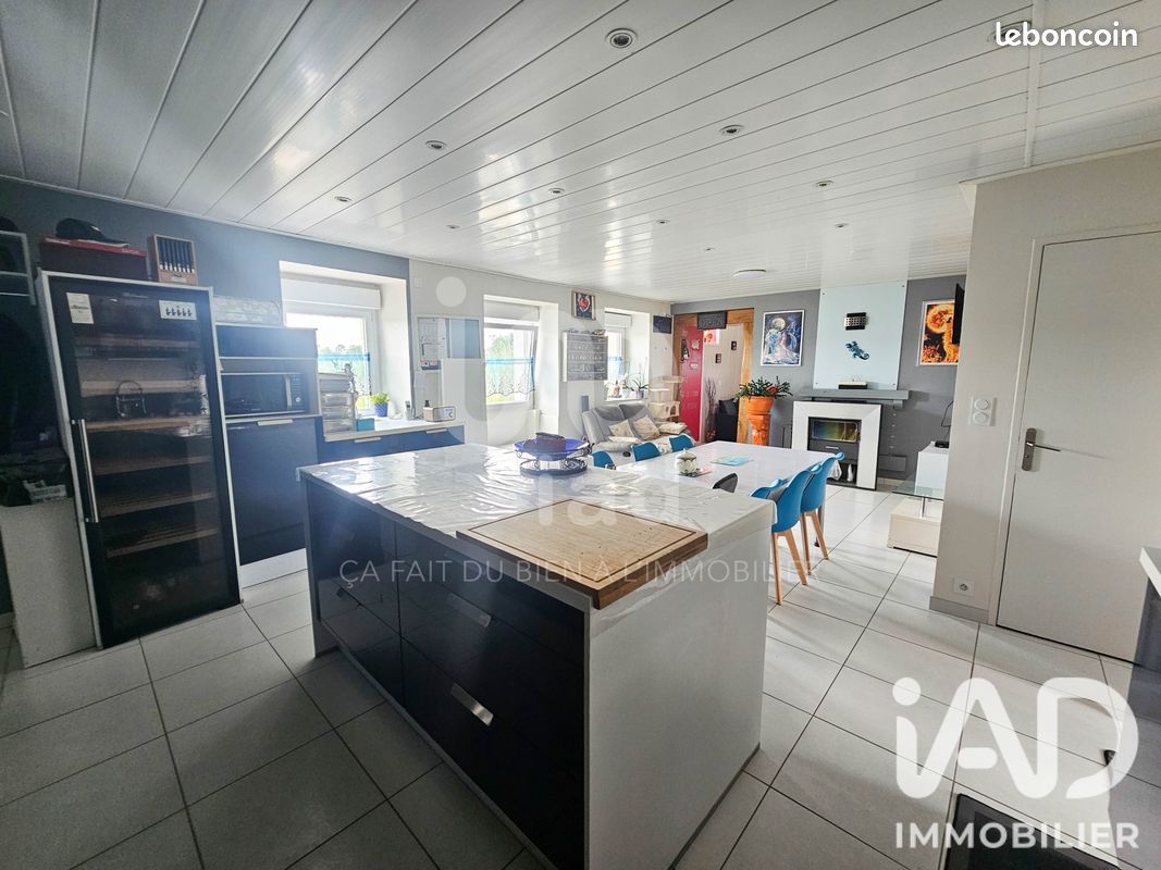 Maison 4 pièces 1111 m² · à Saint-Méen-le-Grand · 1 111 m² · 203 500 €