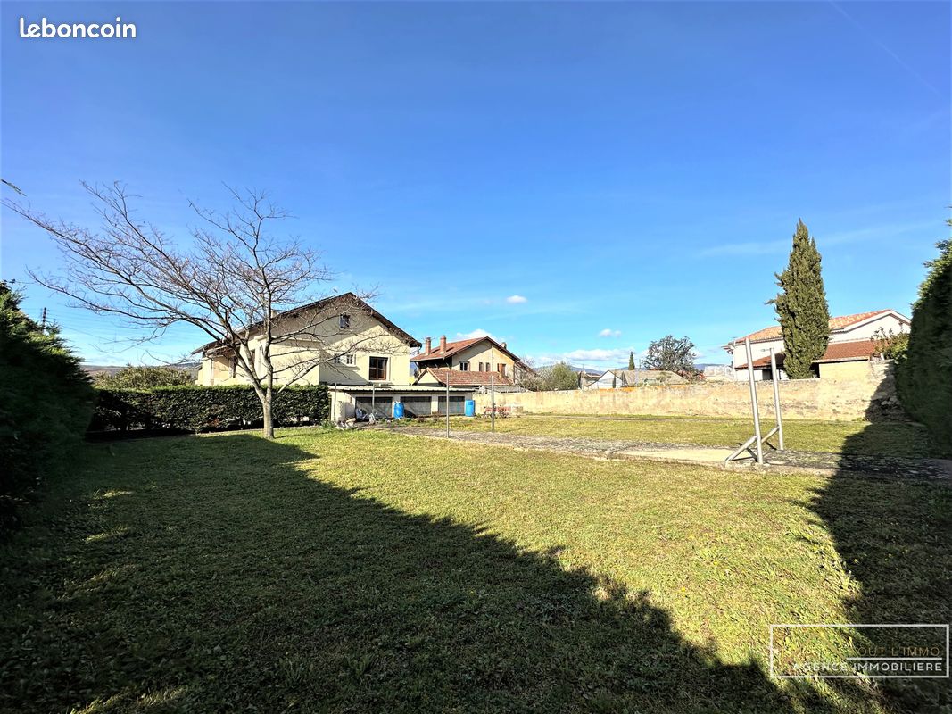 Terrain 411 m² · à Saint-Maurice-l'Exil · 411 m² · 75 000 €