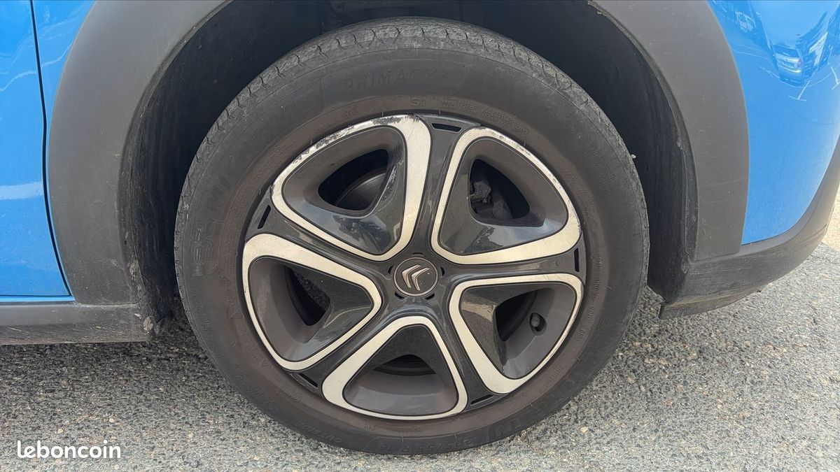 Citroën C3 III 1.2 PureTech 110 Shine (image 17)