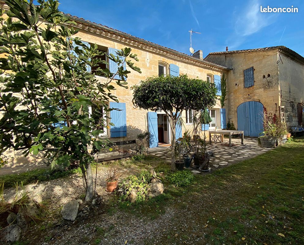 Maison 7 pièces 200 m² · à Branne · 200 m² · 299 000 €