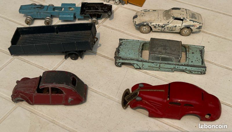 Lot De 6 Dinky Toys Anciennes – Voitures Et Camions – Pour Pièces Ou Restauration