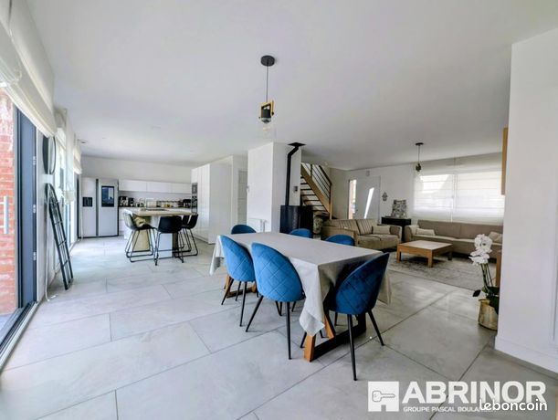 Maison 5 pièces 164 m²