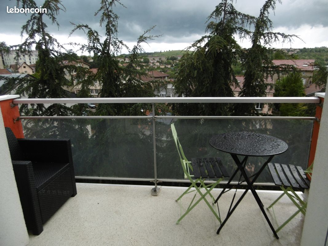 Appartement 2 pièces 48 m² · à Saint-Étienne · 48 m² · 657 €/mois