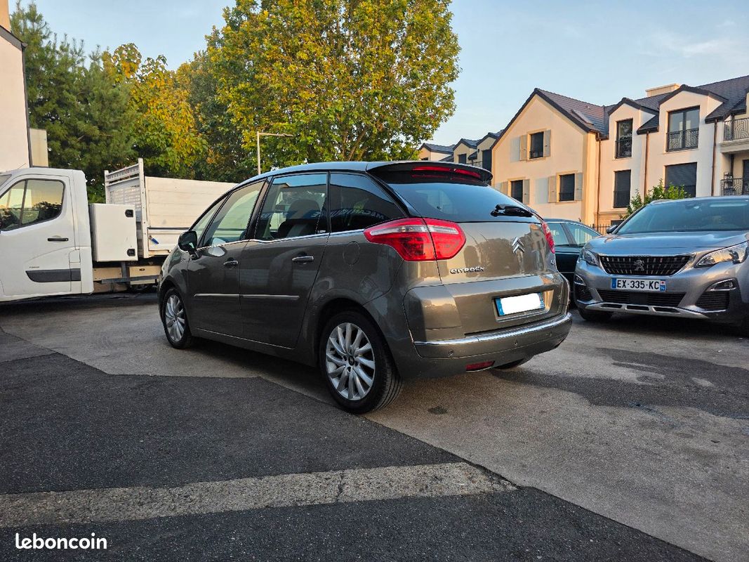 Citroën C4 Picasso 2.0 HDI 138 PACK AMBIANCE BMP6 (image 3)